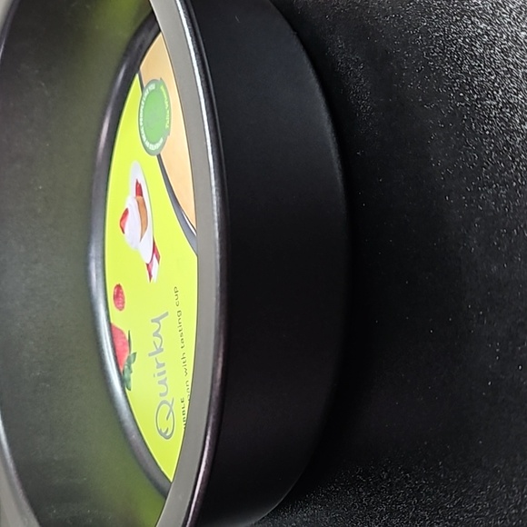Quirky 8in cake pan nwt - Picture 5 of 5